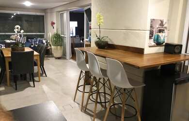 Imagem: O apartamento possui 3 Dormitórios, 4 Banheiros, 4 Vagas na