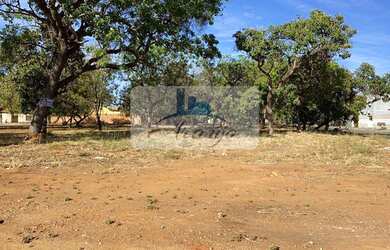 Imagem: O terreno possui 1.980m² de Área e está localizado em Plano