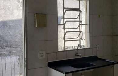 Imagem: A casa possui 2 Dormitórios, 1 Banheiro, 40m² de Área e