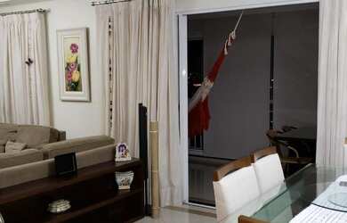 Imagem: O apartamento possui 3 Dormitórios, 3 Banheiros, 2 Vagas na