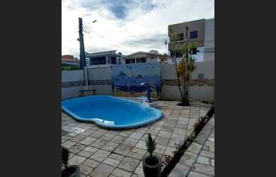 Imagem: A casa possui 3 Dormitórios, 3 Vagas na garagem e está localizado