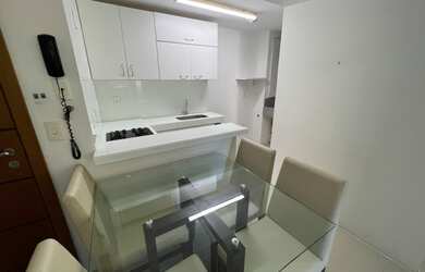 Imagem: O apartamento possui 2 Dormitórios, 2 Banheiros, 1 Vaga na