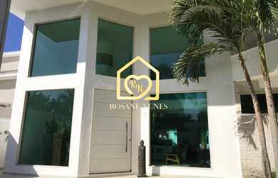 Imagem: A casa em condomínio possui 5 Dormitórios, 5 Banheiros, 4