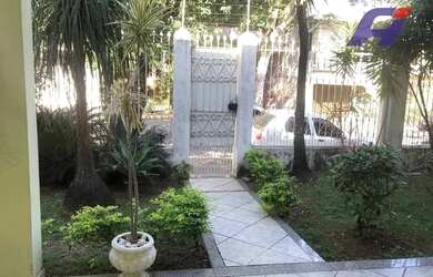 Imagem: A casa possui 1 Dormitório, 1 Banheiro, 48m² de Área e está