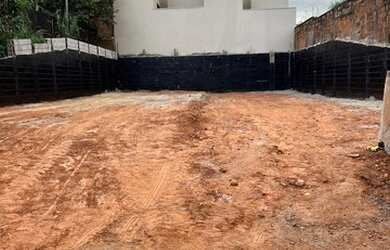 Imagem: O terreno possui 420m² de Área e está localizado em Jardim