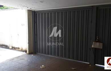 Imagem: O depósito possui 2 Vagas na garagem, 135m² de Área e está