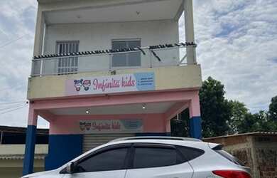 Imagem: A casa possui 2 Dormitórios e 1 Banheiro e está localizado