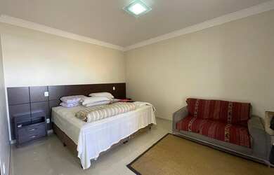 Imagem 6: Casa no condomínio Village Damha I com 280 metros quadrados