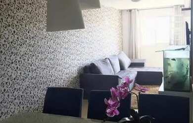 Imagem: A casa possui 2 Dormitórios, 1 Banheiro, 1 Vaga na garagem