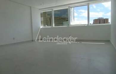 Imagem: O depósito possui 1 Vaga na garagem, 38m² de Área e está