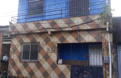 Imagem: A casa possui 2 Dormitórios, 2 Banheiros e está localizado