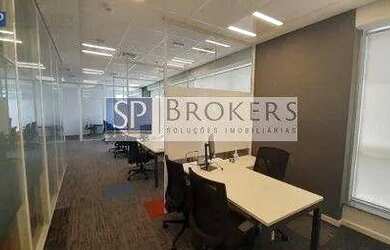 Imagem: O depósito possui 5 Vagas na garagem, 494m² de Área e está