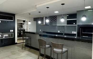 Imagem: A casa em condomínio possui 4 Dormitórios, 4 Banheiros, 4