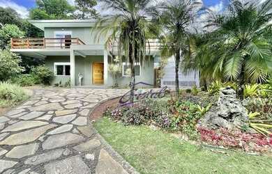 Imagem: A casa em condomínio possui 4 Dormitórios, 5 Banheiros, 5