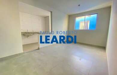 Imagem: O apartamento possui 2 Dormitórios, 2 Banheiros, 2 Vagas na