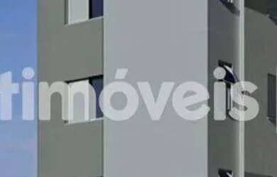 Imagem: O apartamento possui 2 Dormitórios, 1 Banheiro, 2 Vagas na