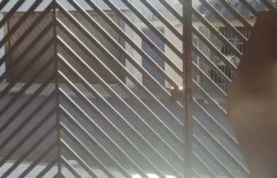 Imagem: A casa possui 3 Dormitórios, 3 Banheiros, 2 Vagas na garagem