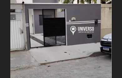 Imagem: A casa possui 2 Dormitórios, 2 Banheiros, 2 Vagas na garagem