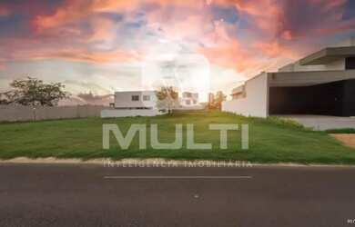 Imagem: O terreno possui 1m² de Área e está localizado em Morada