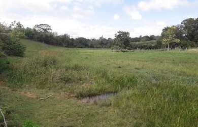 Imagem: A chácara possui 76.000m² de Área e está localizado em