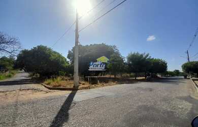 Imagem: O terreno possui 5000m² de Área e está localizado em Morros