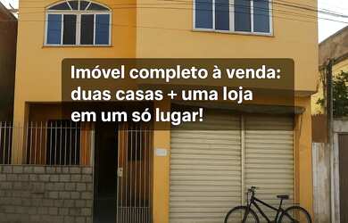 Imagem: A casa possui 5 Dormitórios, 2 Banheiros e está localizado