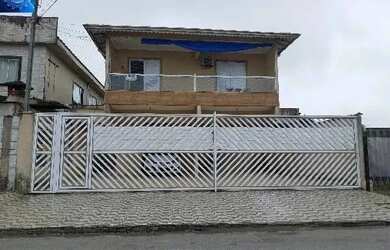 Imagem: A casa possui 2 Dormitórios, 1 Banheiro, 1 Vaga na garagem