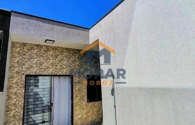 Imagem: A casa possui 2 Dormitórios, 2 Banheiros, 1 Vaga na garagem