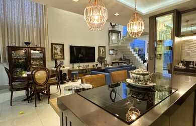 Imagem: A casa em condomínio possui 3 Dormitórios, 4 Banheiros, 2