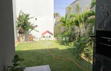 Imagem: A casa em condomínio possui 3 Dormitórios, 4 Banheiros, 2