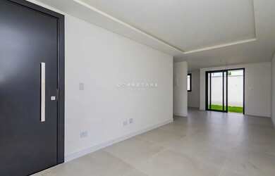 Imagem: A casa em condomínio possui 3 Dormitórios, 3 Banheiros, 2