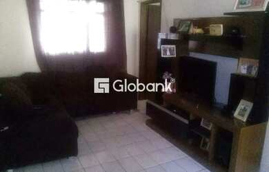 Imagem 3: Casa à venda em Alto Floresta, Montes Claros - 3 quartos, 100 m² úteis