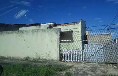 Imagem: A casa possui 2 Dormitórios, 1 Banheiro e 100m² de Área e