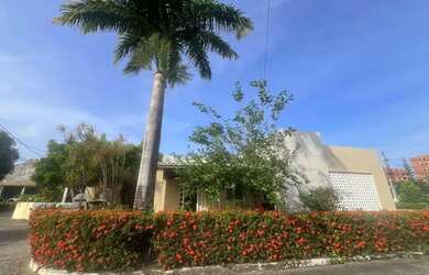 Imagem: A casa em condomínio possui 3 Dormitórios, 2 Banheiros, 2