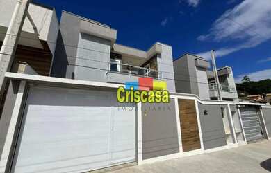 Imagem: A casa possui 3 Dormitórios, 4 Banheiros, 1 Vaga na garagem