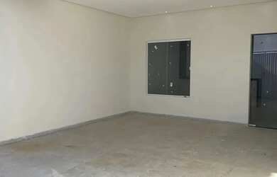 Imagem: A casa possui 2 Dormitórios, 2 Banheiros, 120m² de Área e