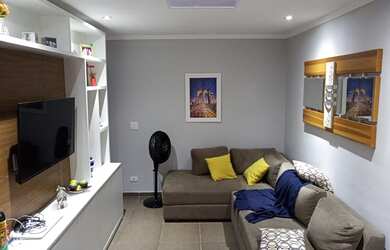 Imagem: A casa possui 3 Dormitórios, 3 Banheiros, 3 Vagas na garagem