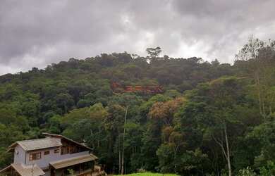 Imagem: O terreno possui 840m² de Área e está localizado em Vargem