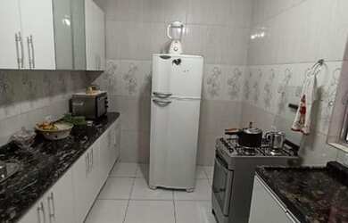 Imagem: A casa possui 4 Dormitórios, 3 Banheiros, 1 Vaga na garagem