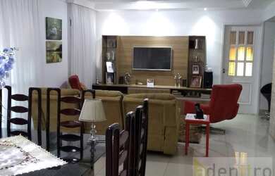 Imagem: O apartamento possui 3 Dormitórios, 5 Banheiros, 2 Vagas na