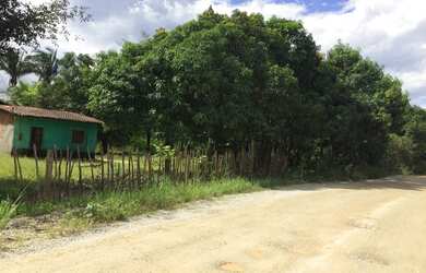 Imagem: O terreno possui 81.000m² de Área e está localizado em Santa