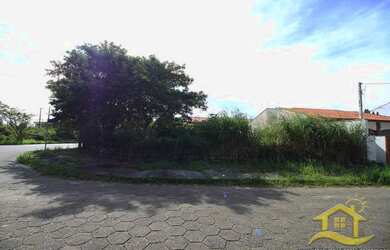 Imagem 2: Terreno - Limpo no bairro Jardim Imperador, 800 metros da praia, Peruíbe-SP