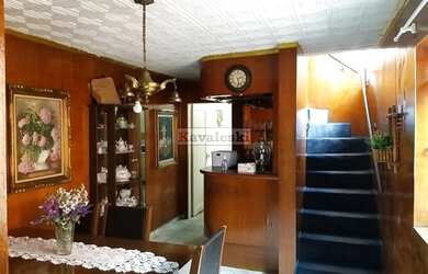 Imagem: A casa possui 2 Dormitórios, 3 Banheiros, 1 Vaga na garagem