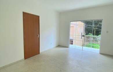 Imagem: A casa em condomínio possui 2 Dormitórios, 2 Banheiros, 2