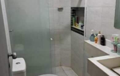 Imagem: A casa possui 3 Dormitórios, 1 Banheiro, 1 Vaga na garagem