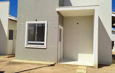 Imagem: A casa em condomínio possui 2 Dormitórios, 1 Banheiro, 2 Vagas