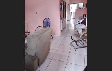 Imagem: A casa possui 2 Dormitórios e está localizado em Cidade Universitária