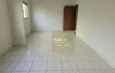 Imagem: A casa possui 3 Dormitórios, 2 Banheiros, 4 Vagas na garagem