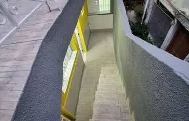 Imagem: A casa possui 2 Dormitórios, 1 Banheiro, 1 Vaga na garagem