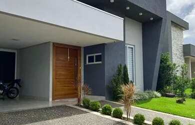 Imagem: A casa em condomínio possui 4 Dormitórios, 5 Banheiros, 4